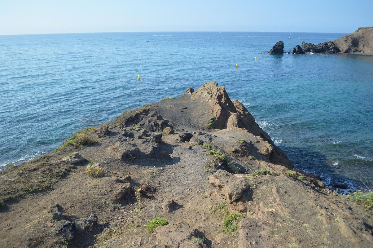 LA STELE DES P.N. AU CAP D AGDE AUX FALAISES DE LA CONQUE (18).JPG
